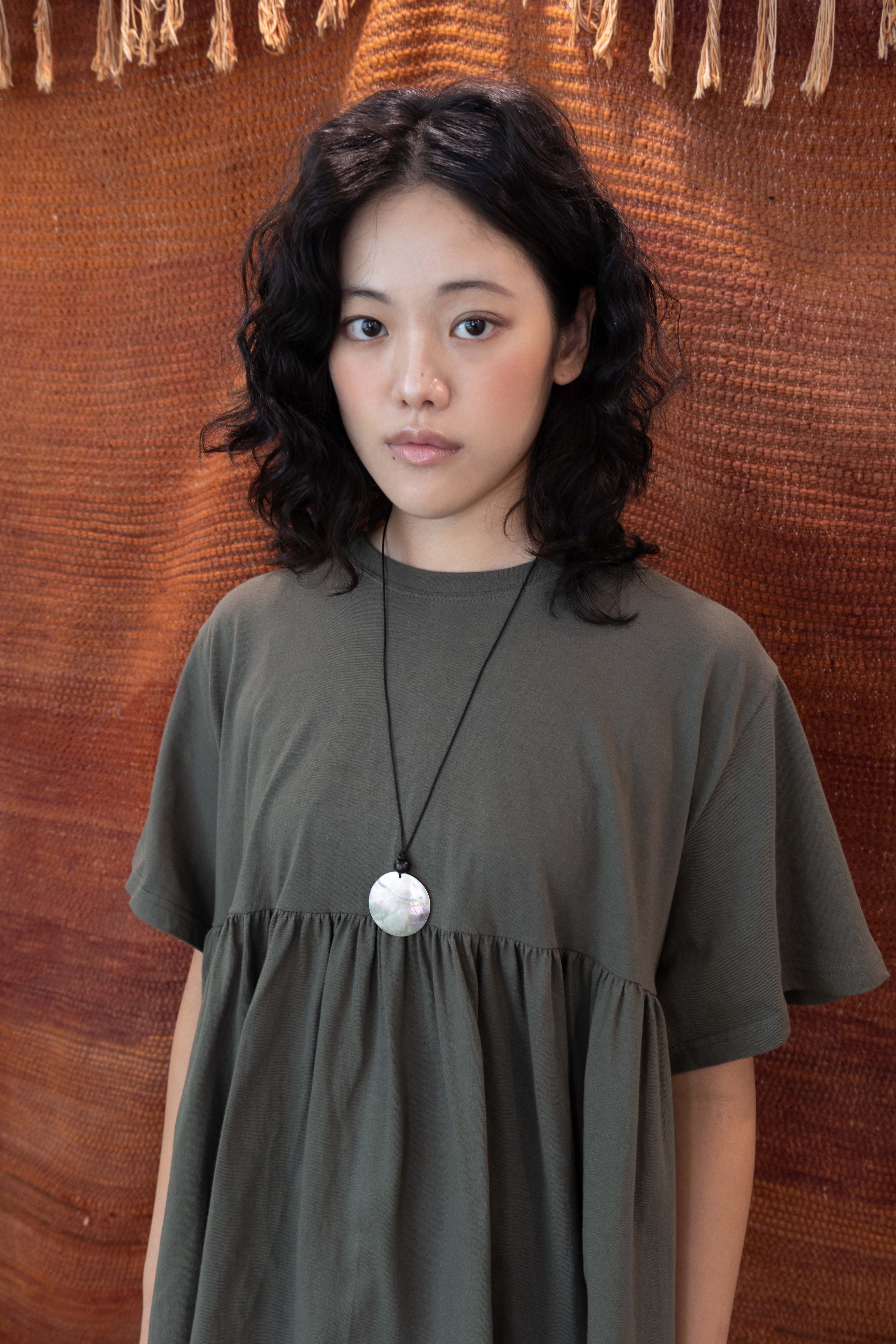 egg frill T-shirt
