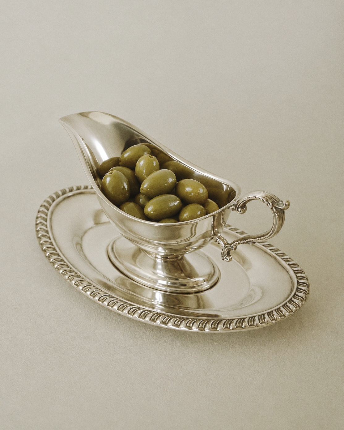 Vintage Silver Plated Gravy Boat & Saucer Set