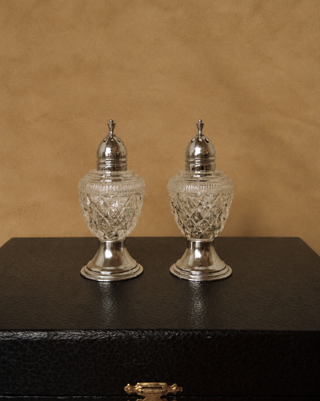 Vintage Diamond Cut Salt & Pepper Shaker Set