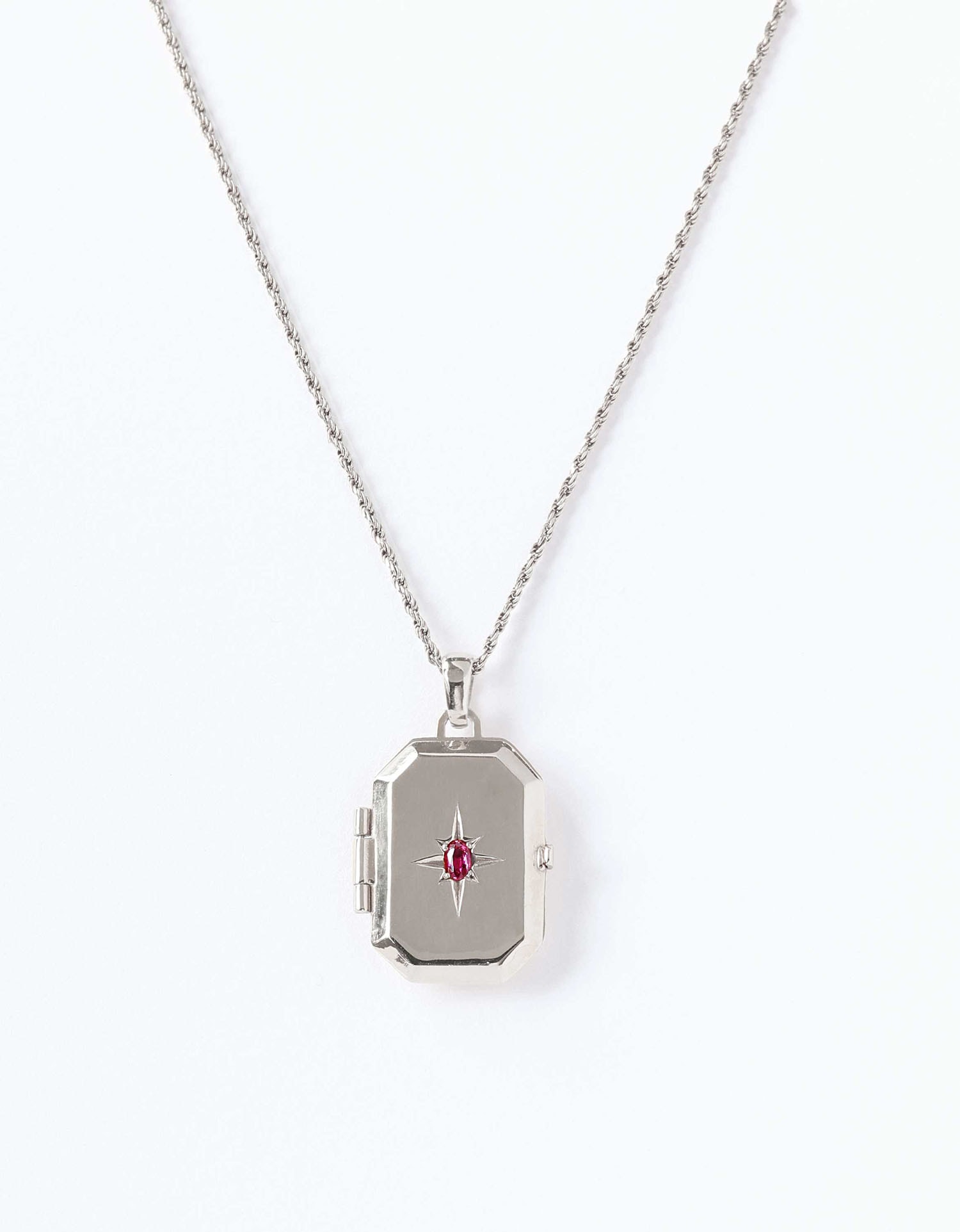Keep Me Close Locket 메시지 목걸이