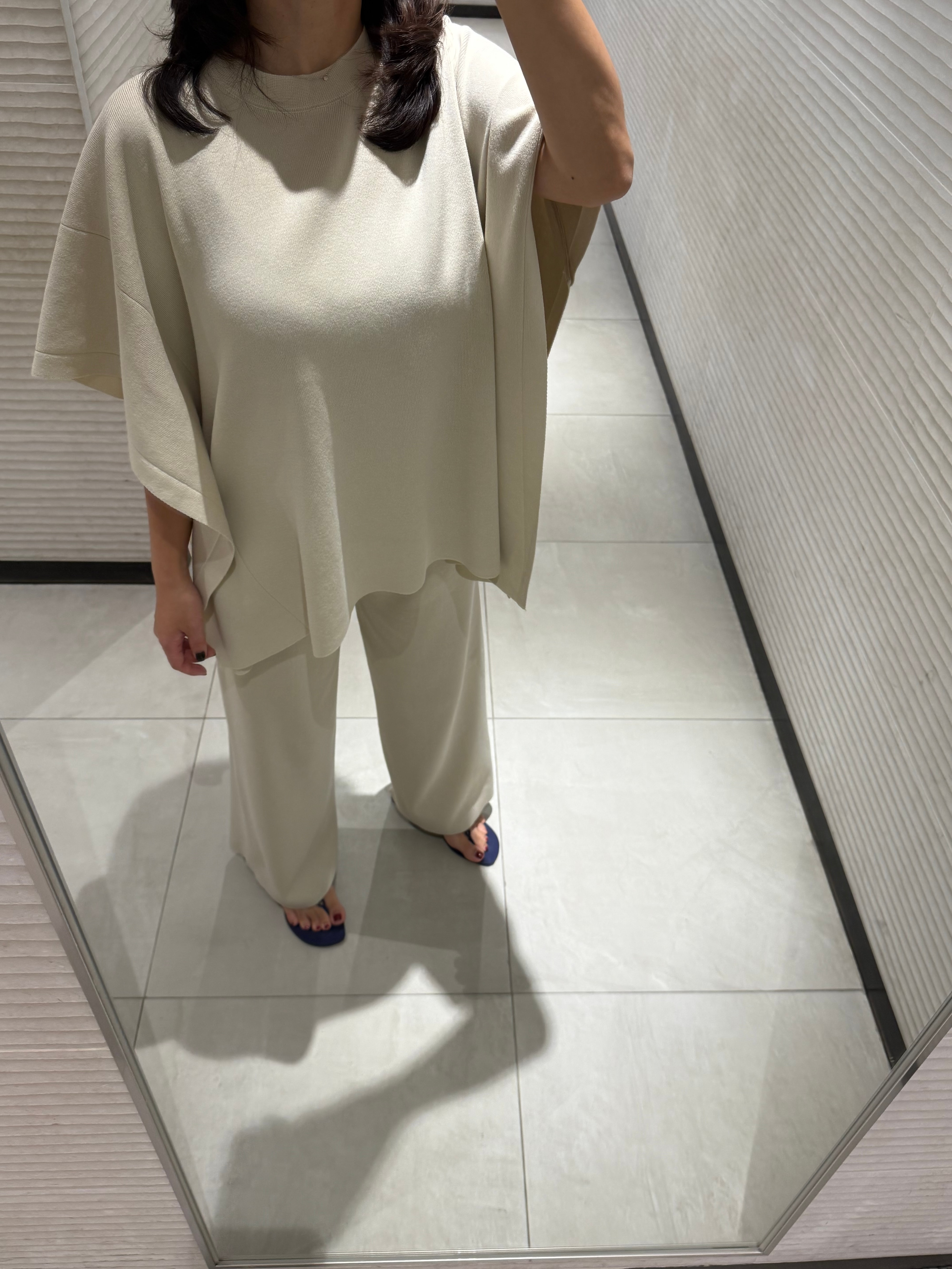 Cape knit set-up