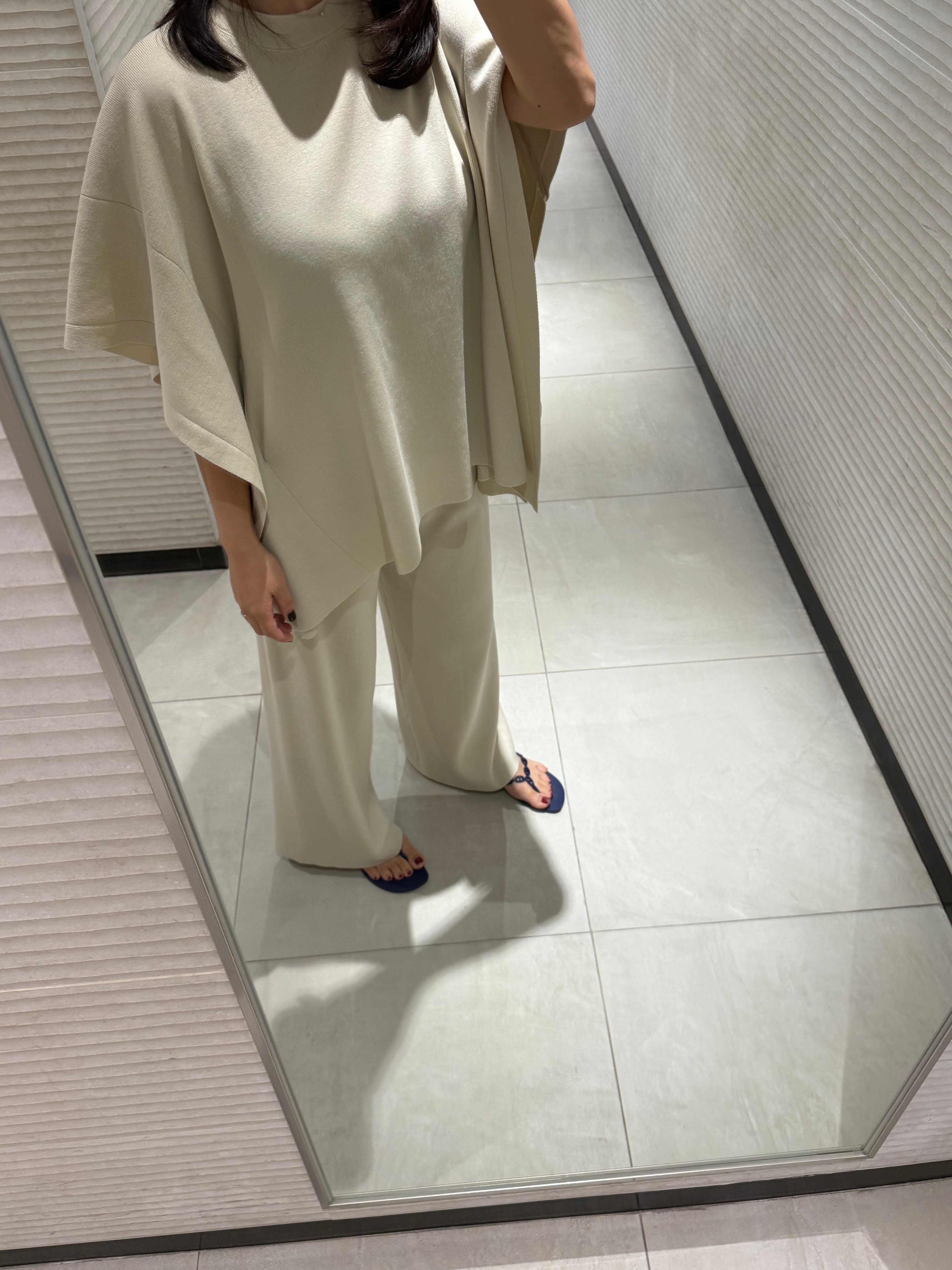 Cape knit set-up
