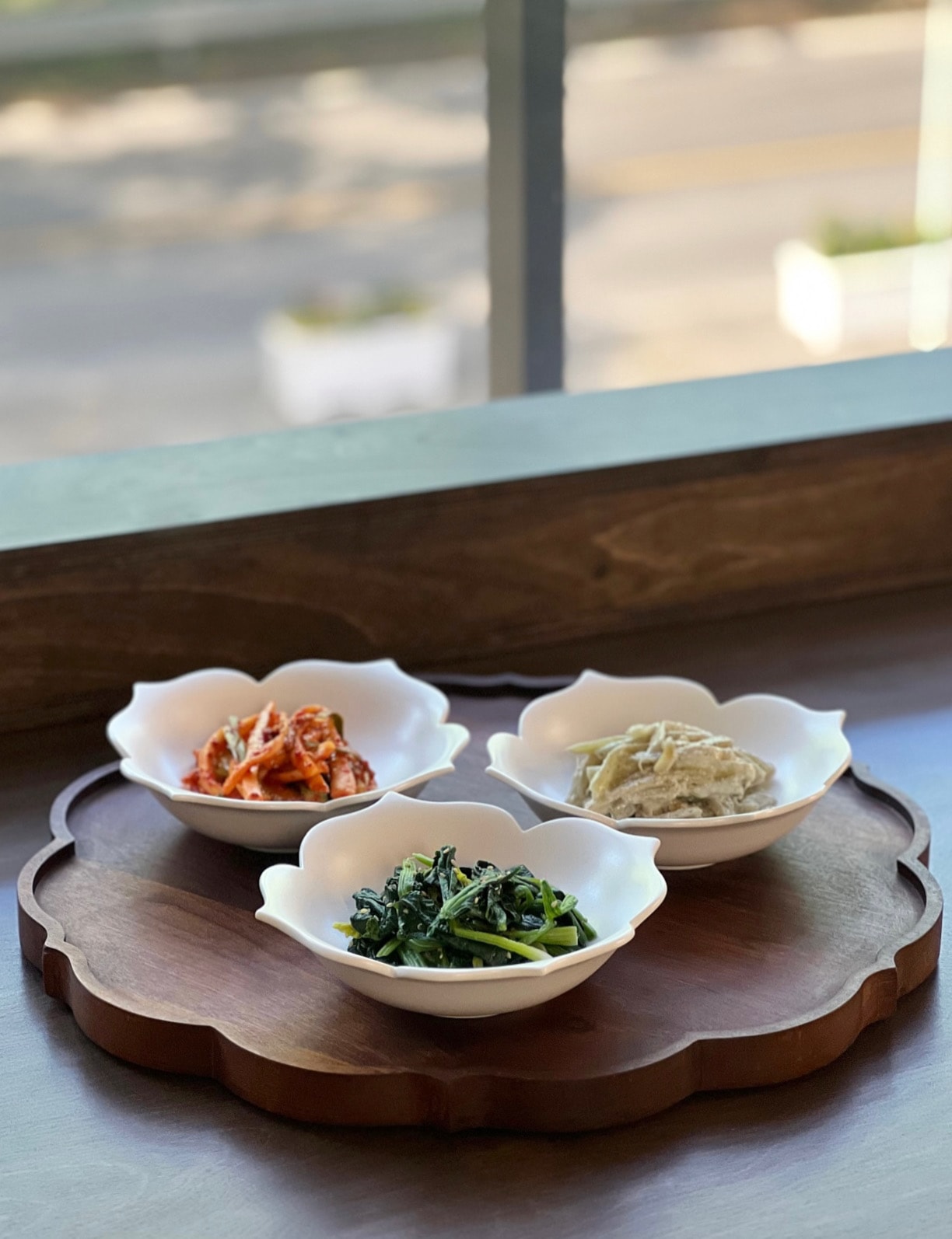 백자 낮은굽 꽃접시