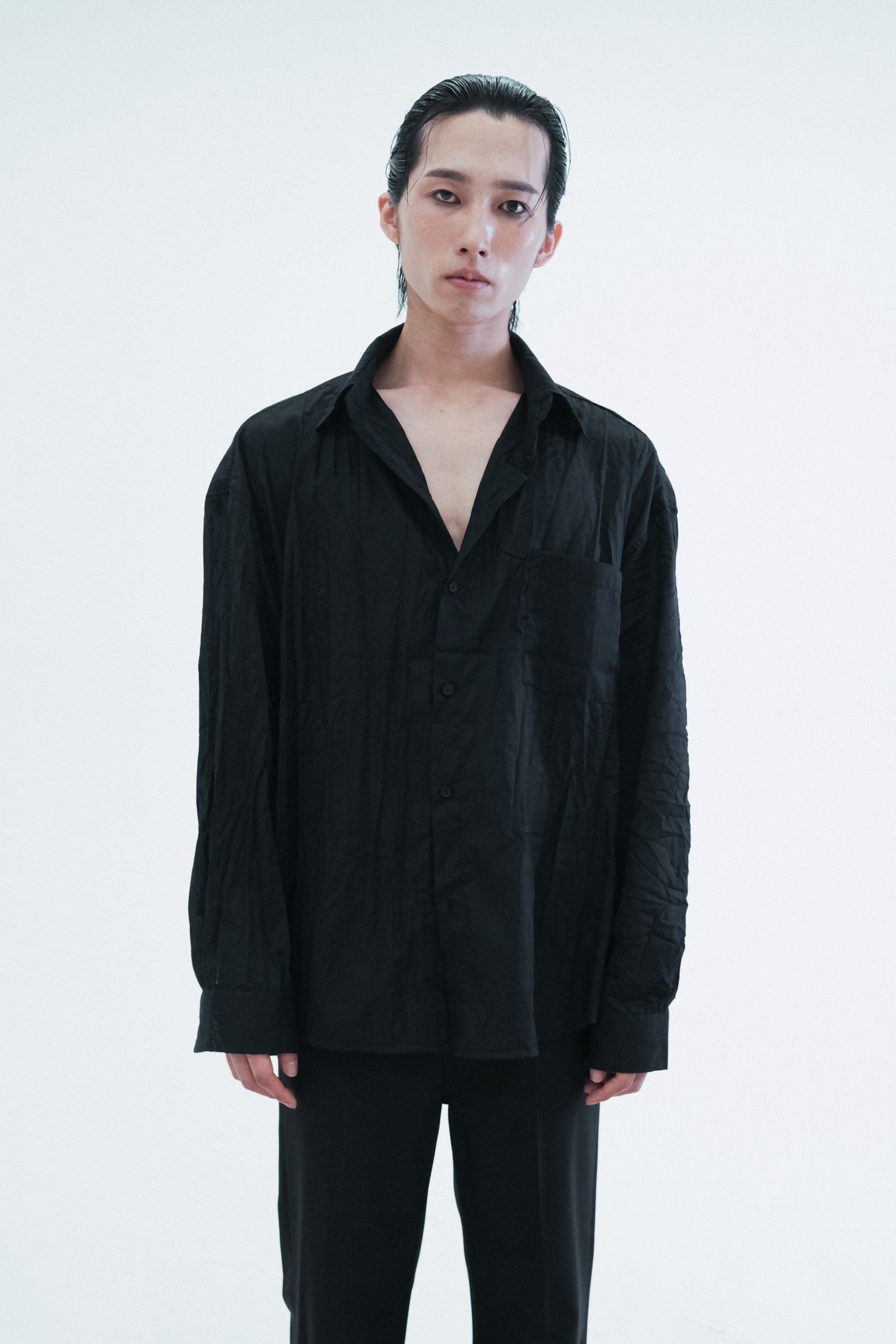 Black Oversized Wrinkle Shirt