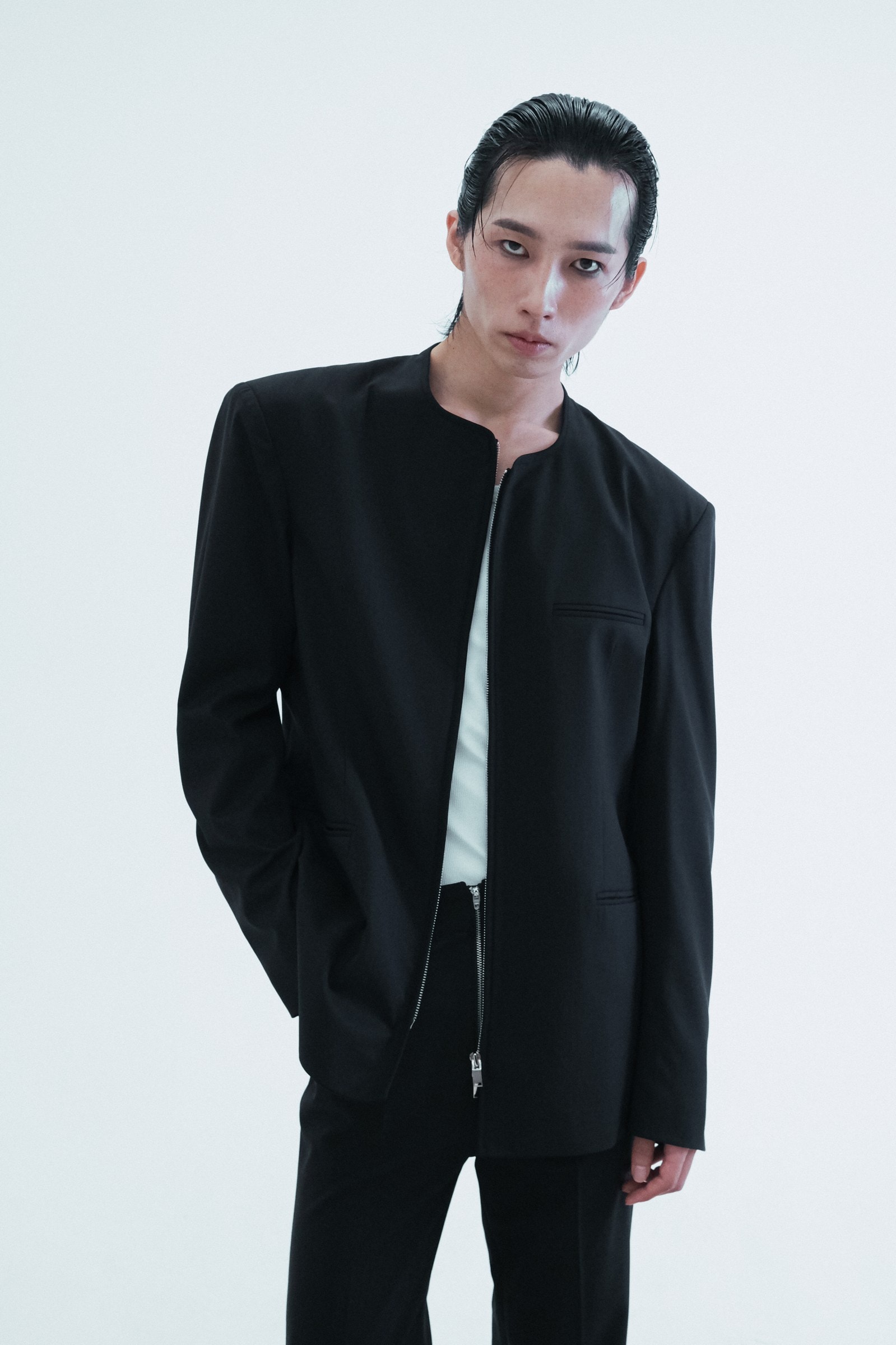 Worsted Slim-Waist Zip-Up Jacket