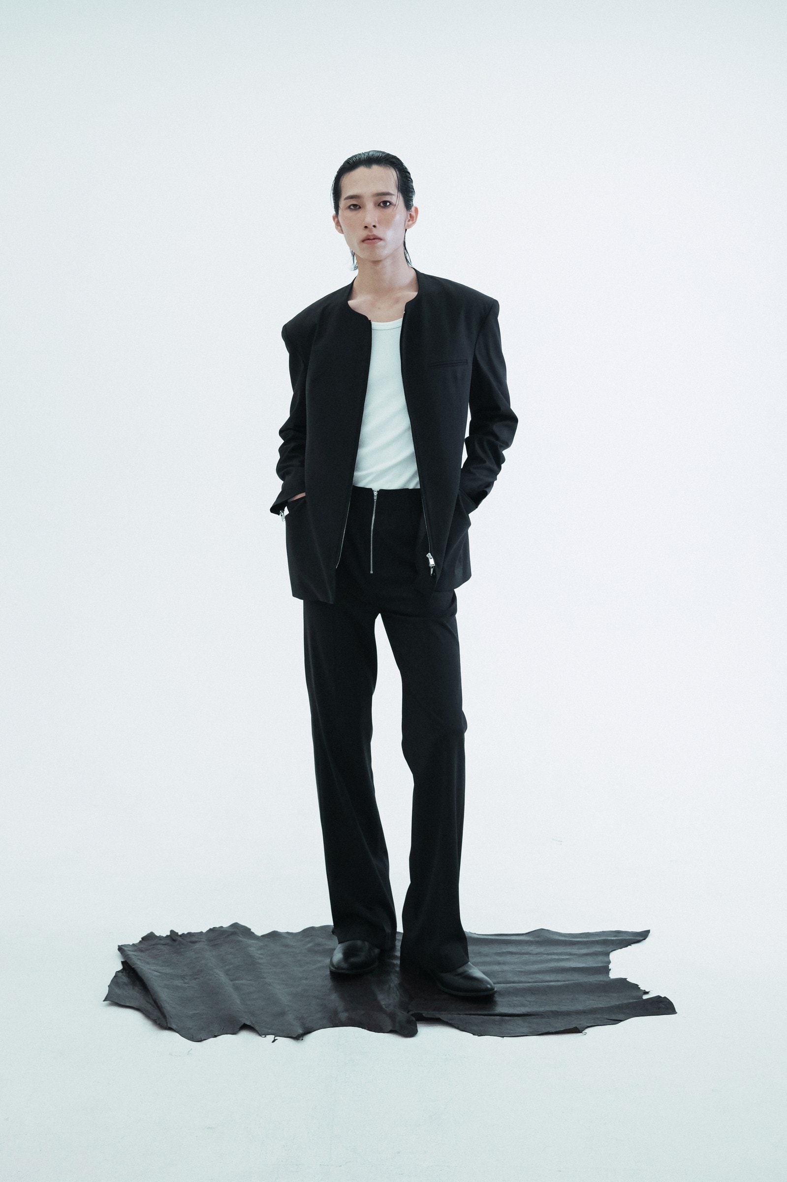 Worsted Slim-Waist Zip-Up Jacket