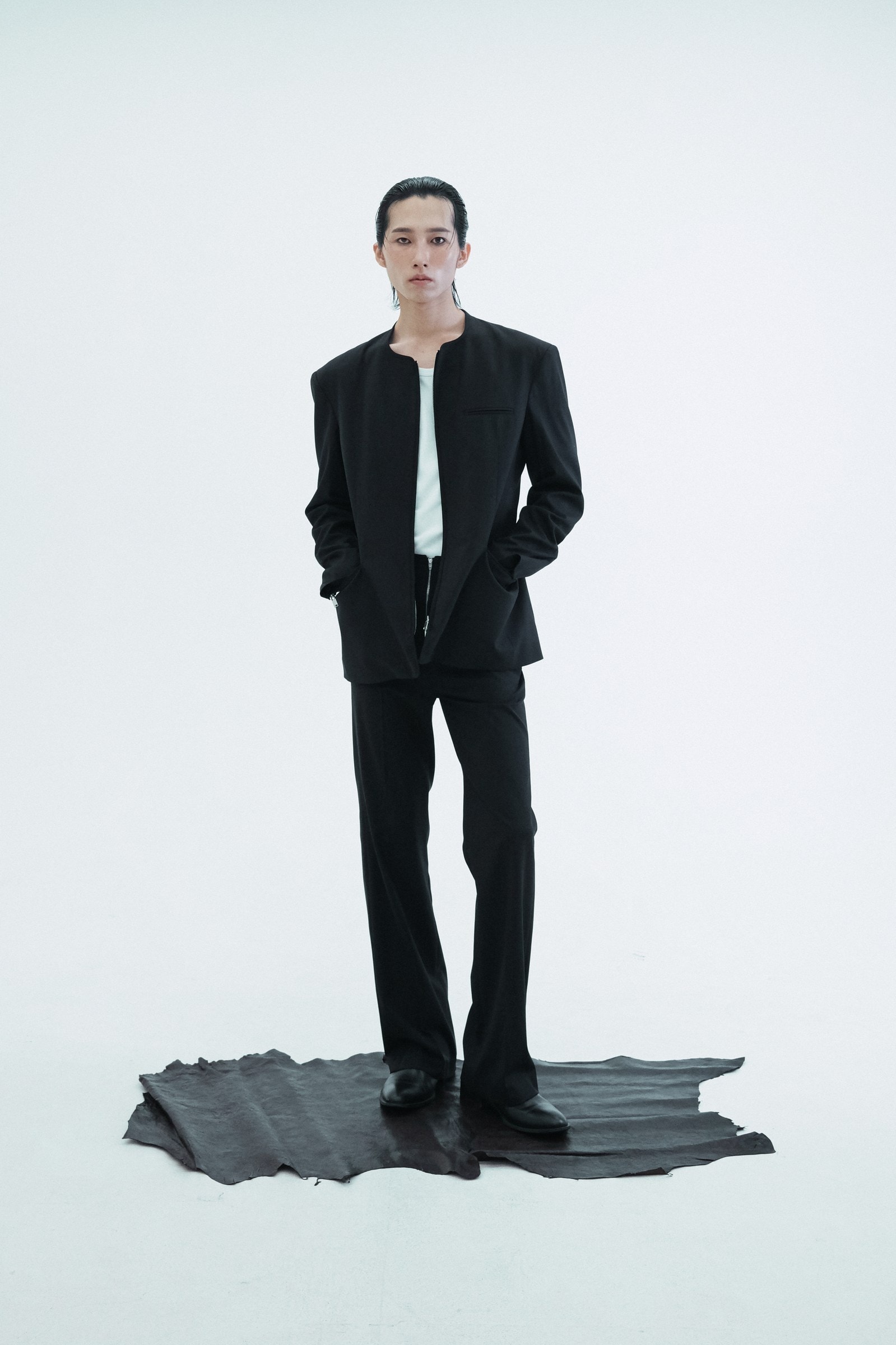 Worsted Slim-Waist Zip-Up Jacket