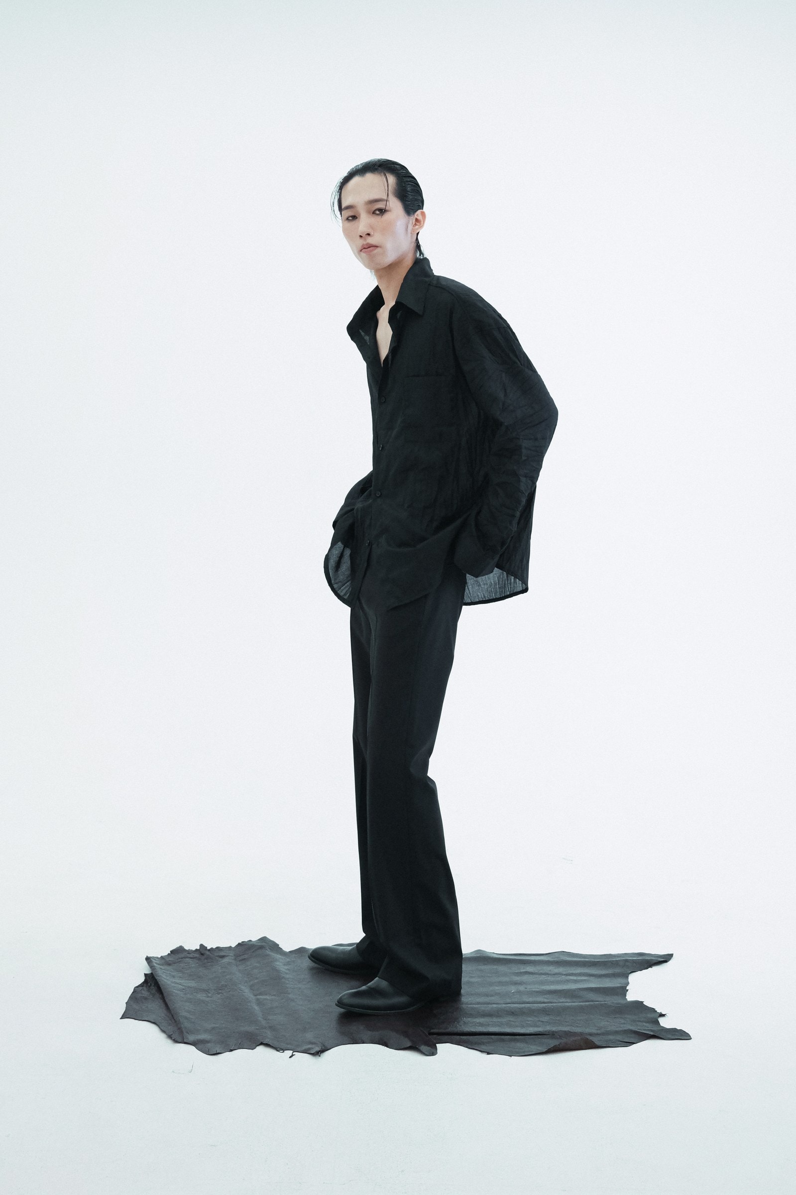 Black Oversized Wrinkle Shirt