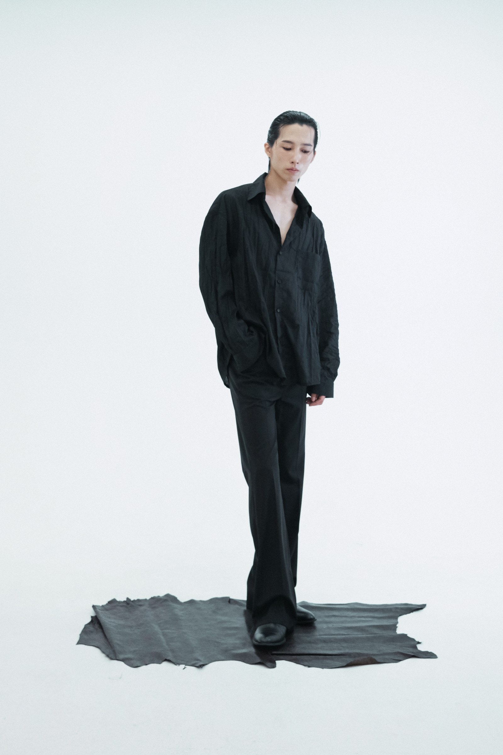 Black Oversized Wrinkle Shirt