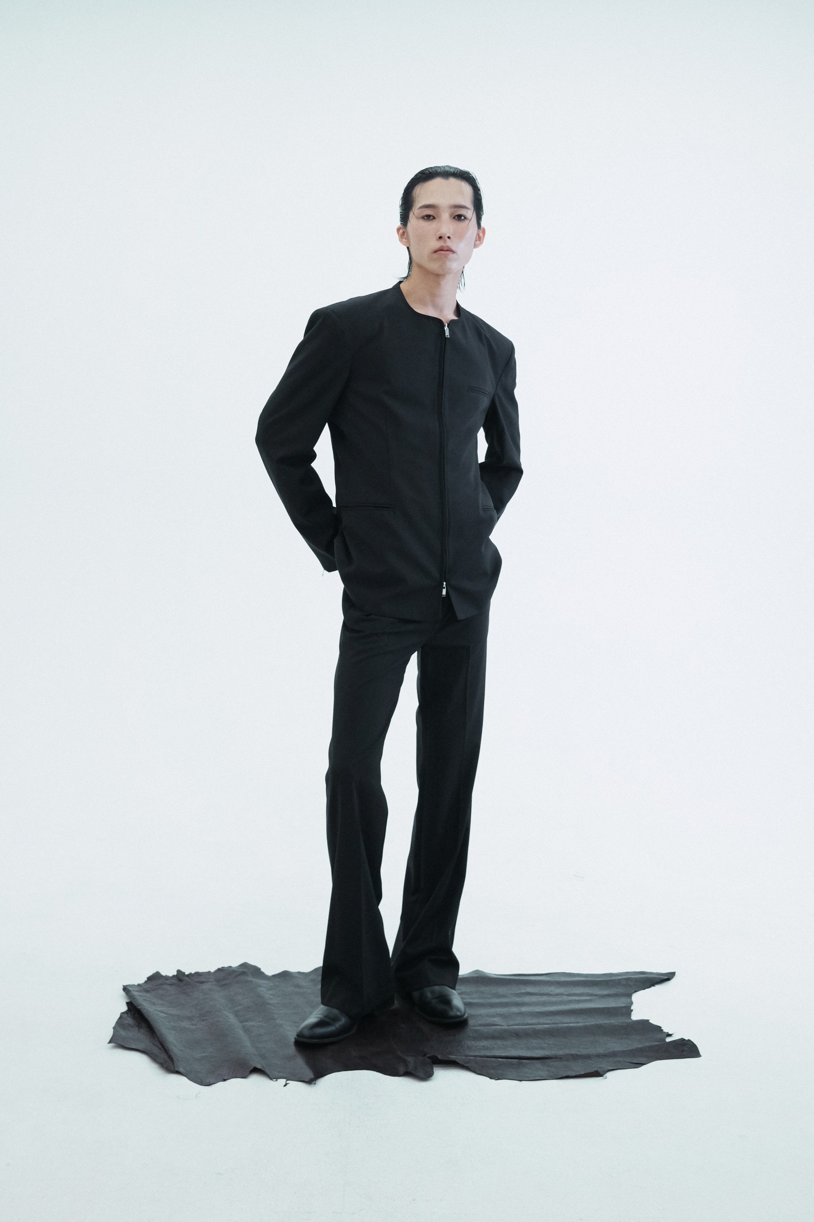 Worsted Slim-Waist Zip-Up Jacket