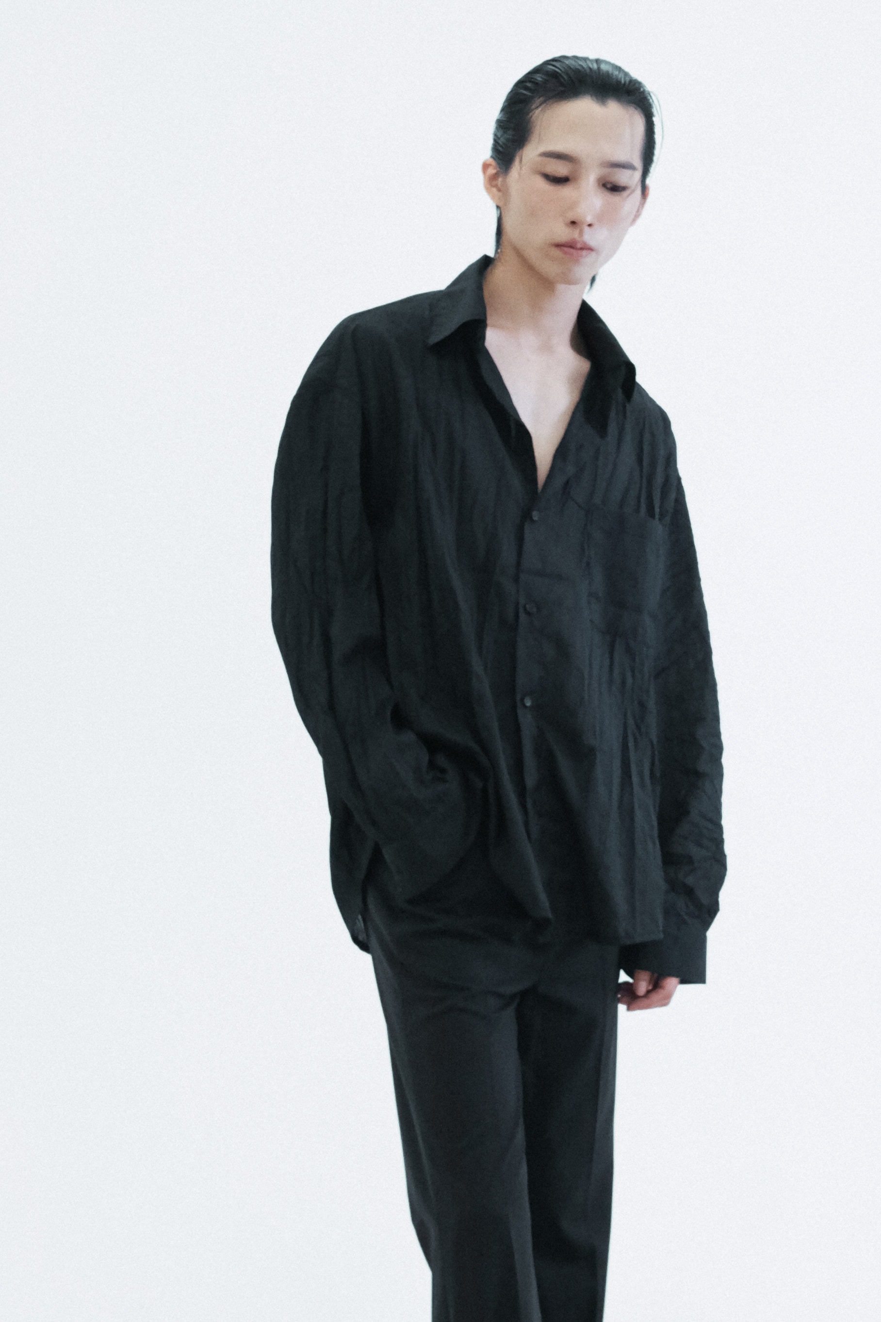 Black Oversized Wrinkle Shirt