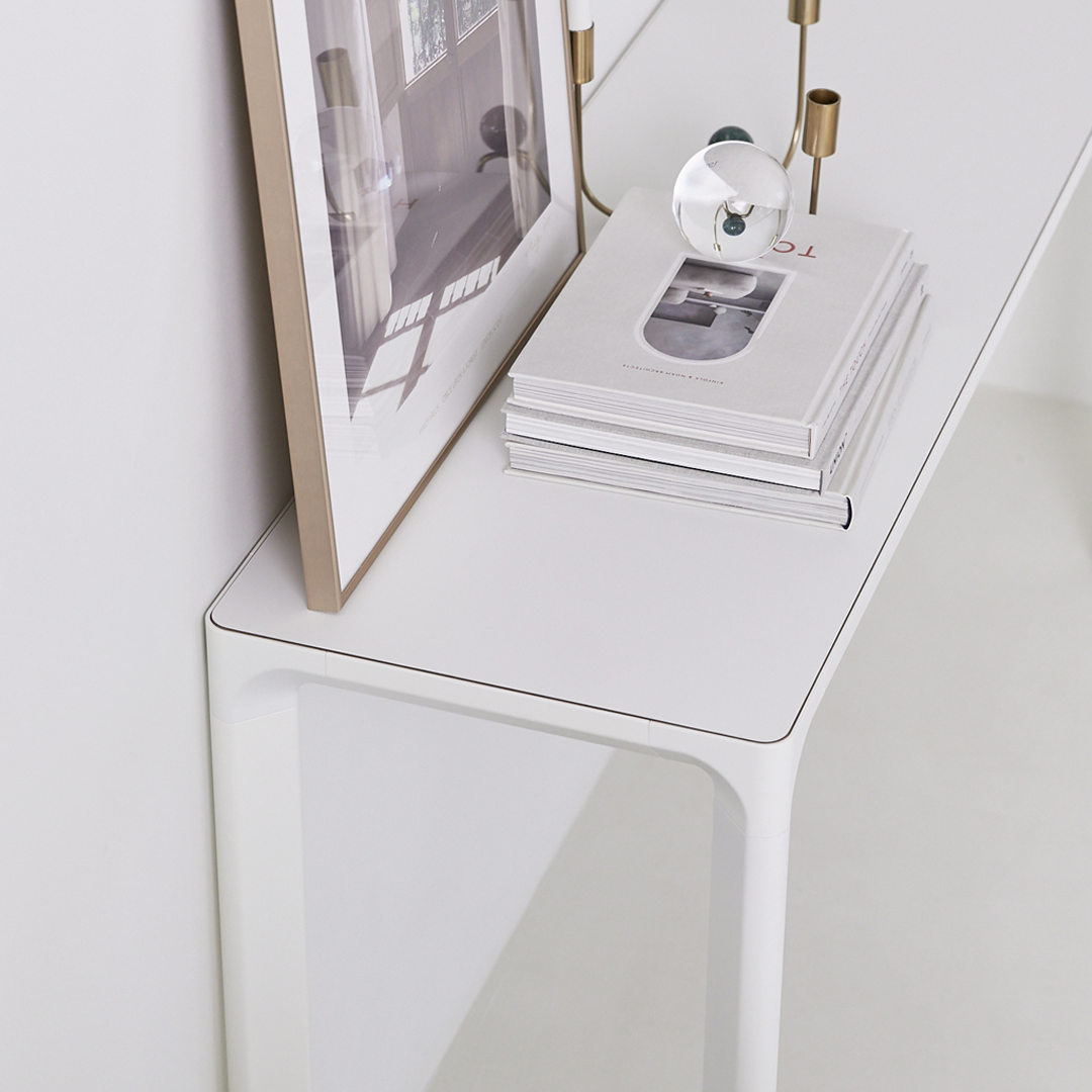 EDGE Fenix Table (1800x400)