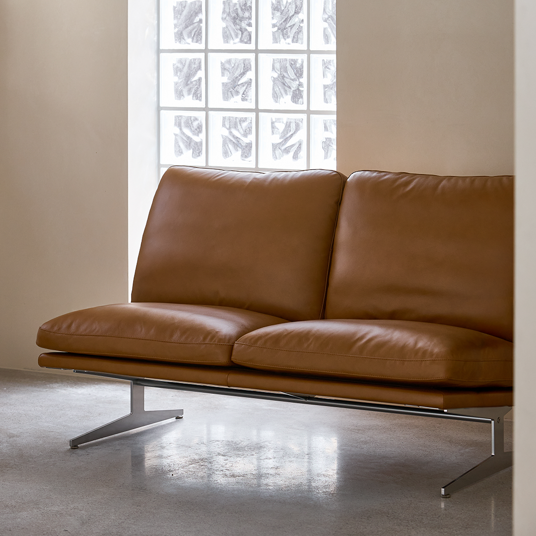 NO12. 1290 Leather Lounge Sofa (2-seater)