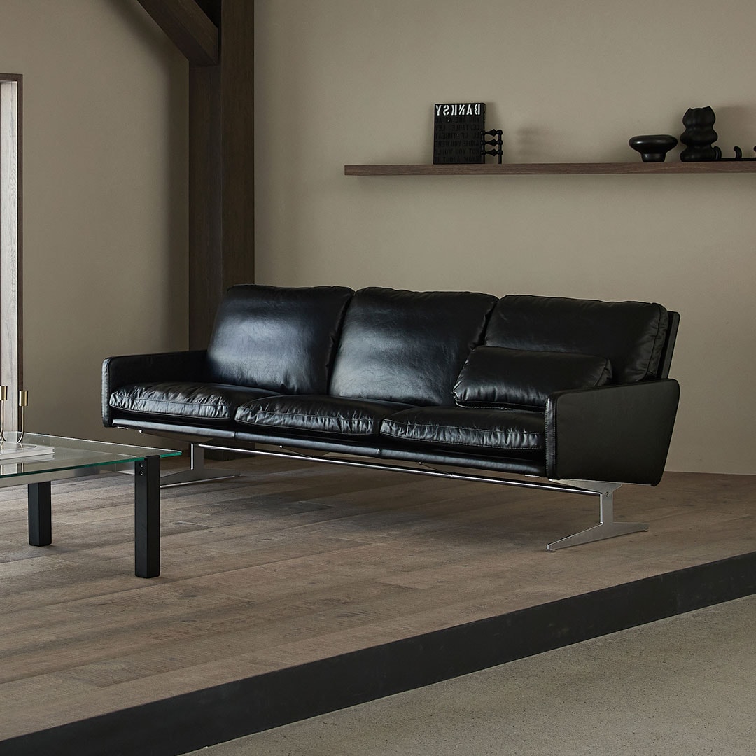 NO12. 2050 Leather Lounge Sofa (3-seater side arm)