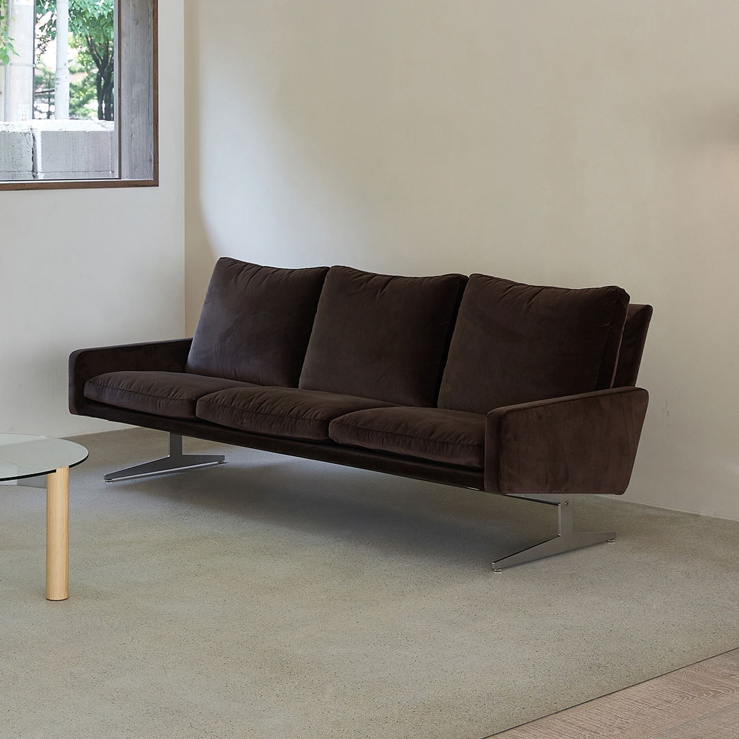NO12. 2050 Lounge Sofa (3-seater side arm)