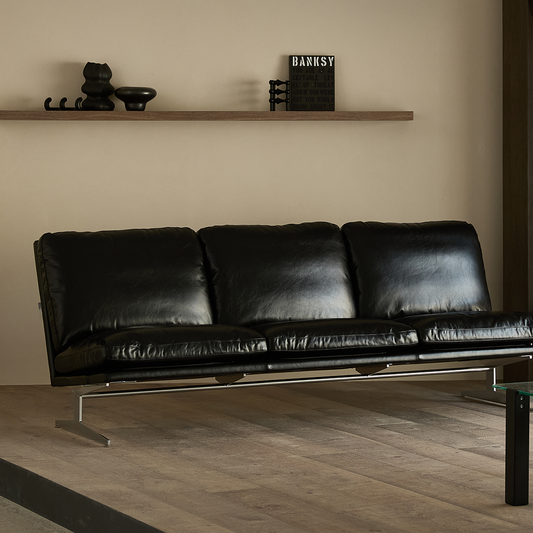 NO12. 1940 Leather Lounge Sofa (3-seater)