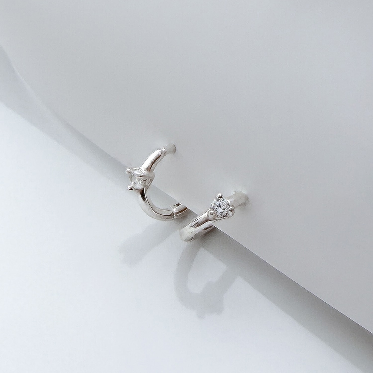 Mini Cubic Earring_mve39