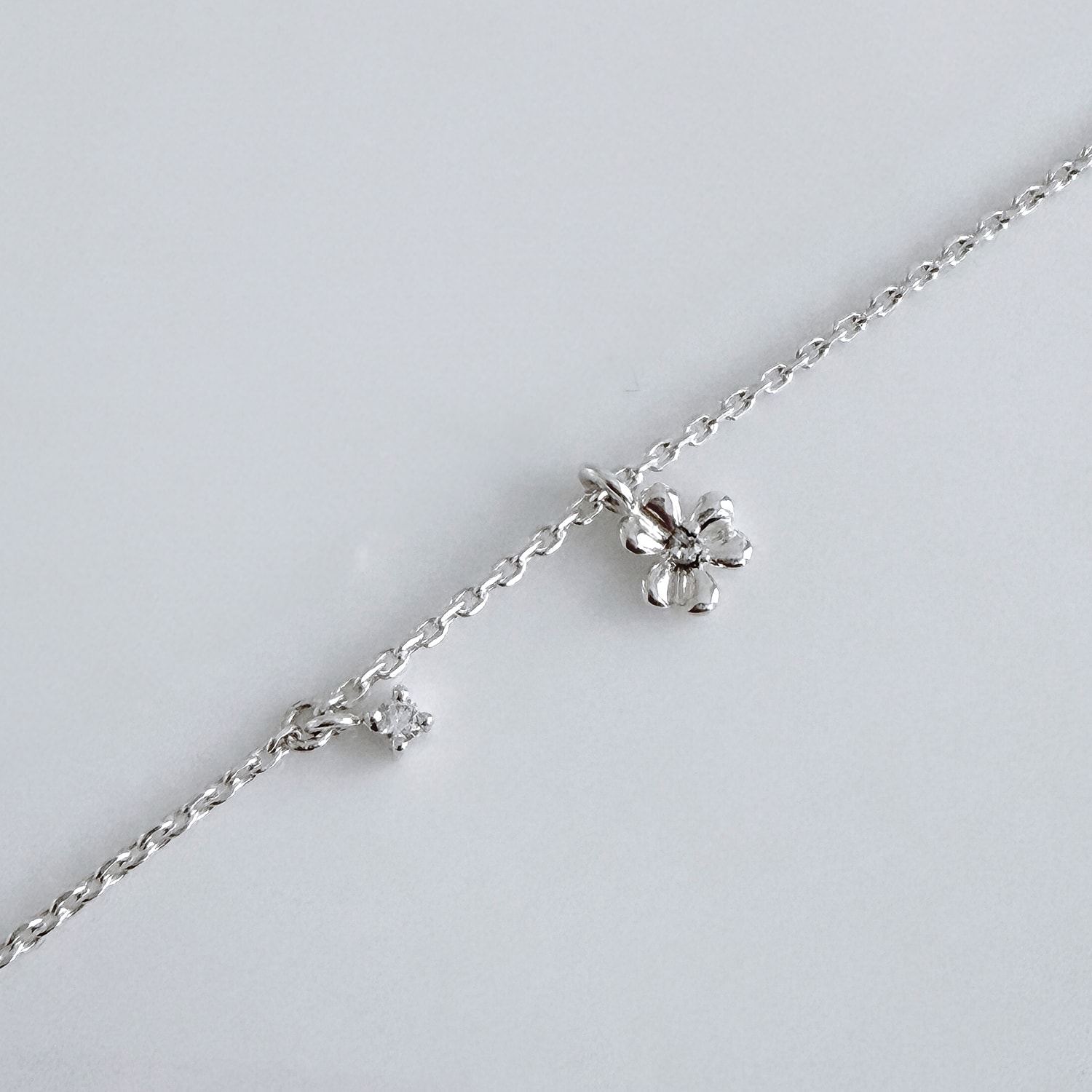 Petal Necklace_mvn71