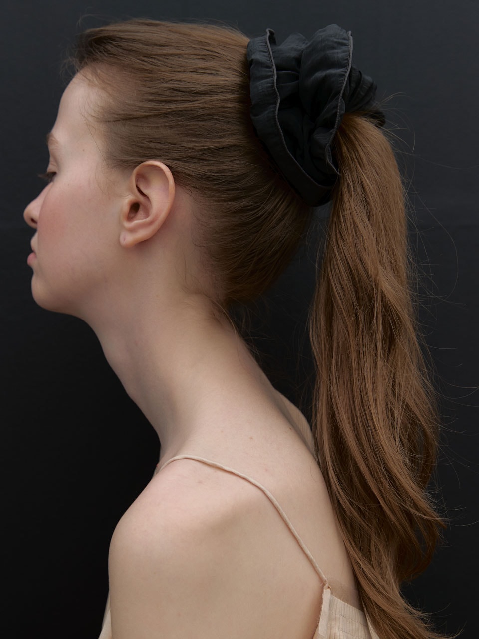 Airy Flow Scrunchie (chacoal black)