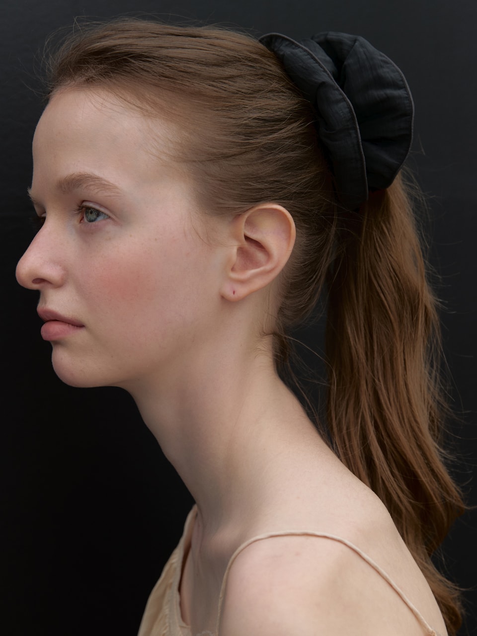 Airy Flow Scrunchie (chacoal black)