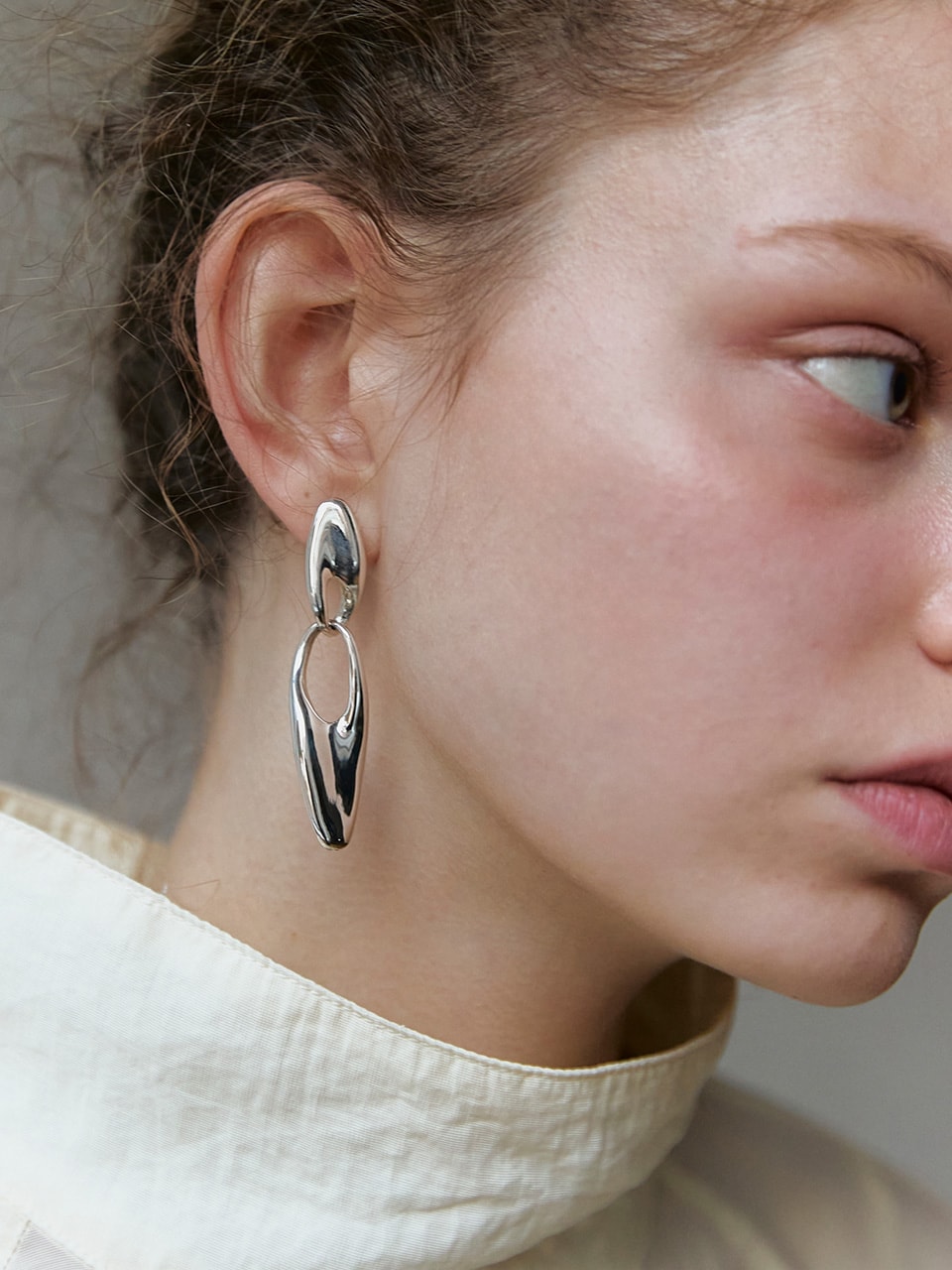 Nadia Bold Earring