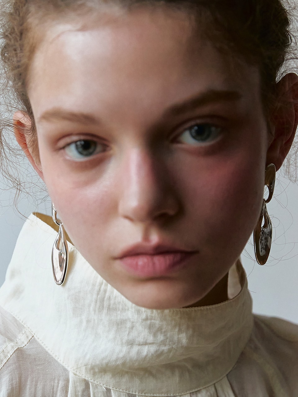 Nadia Bold Earring