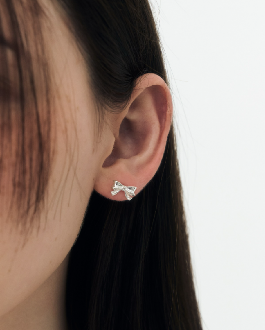 Petit ribbon earrings