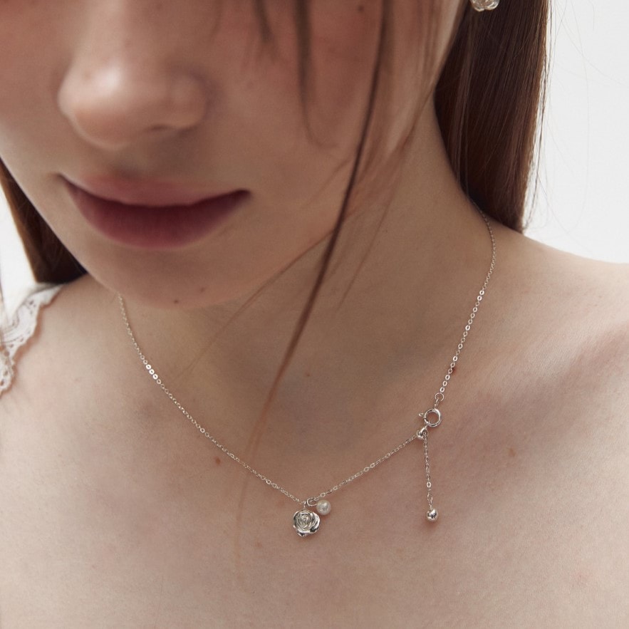 Petit rose pearl necklace (2color)