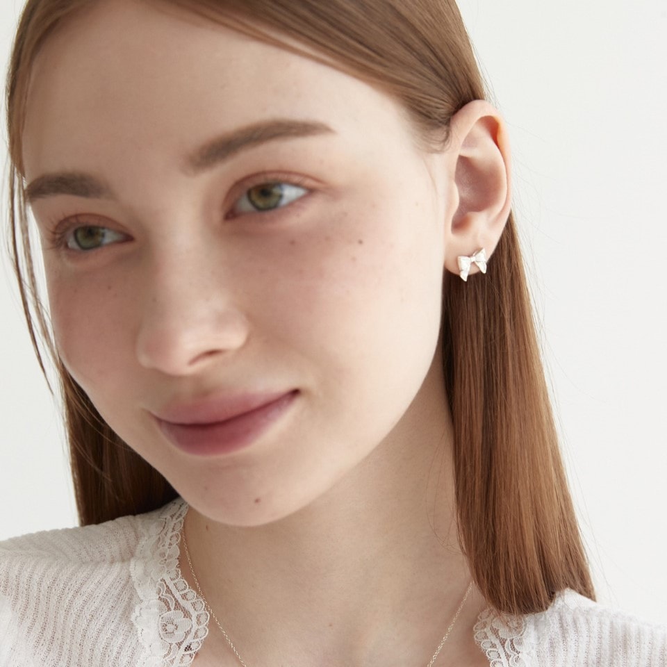 Ribbon earrings
