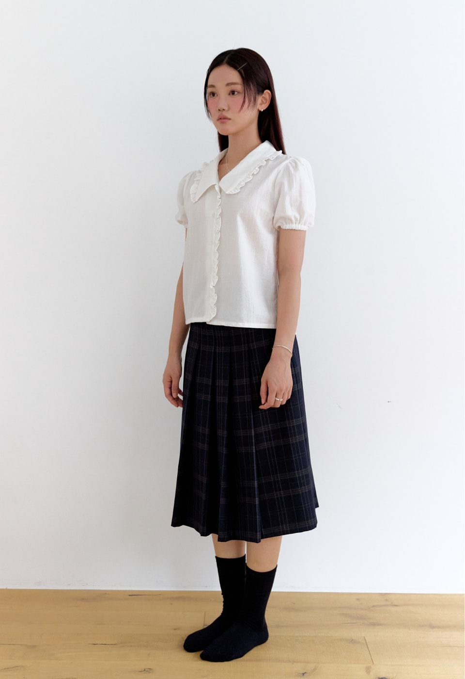 Frill puff blouse