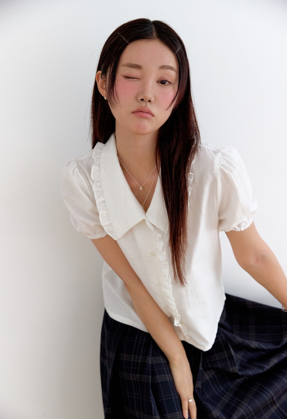 Frill puff blouse