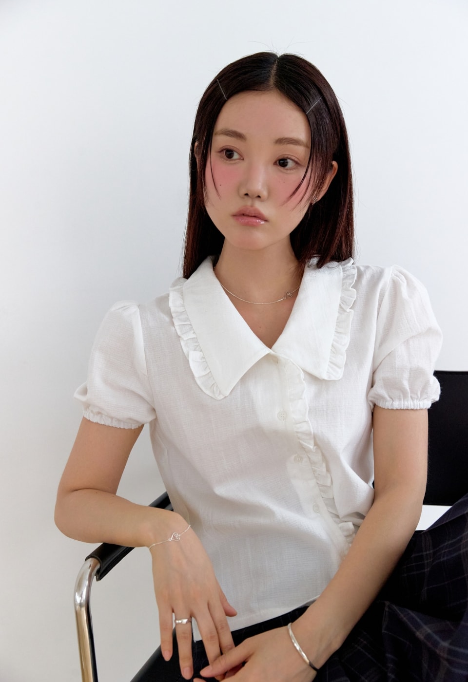 Frill puff blouse
