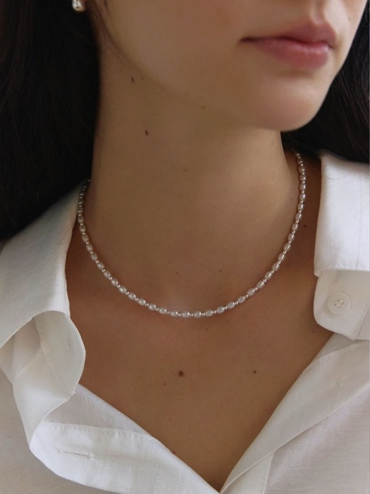 Rice pearl ball necklace