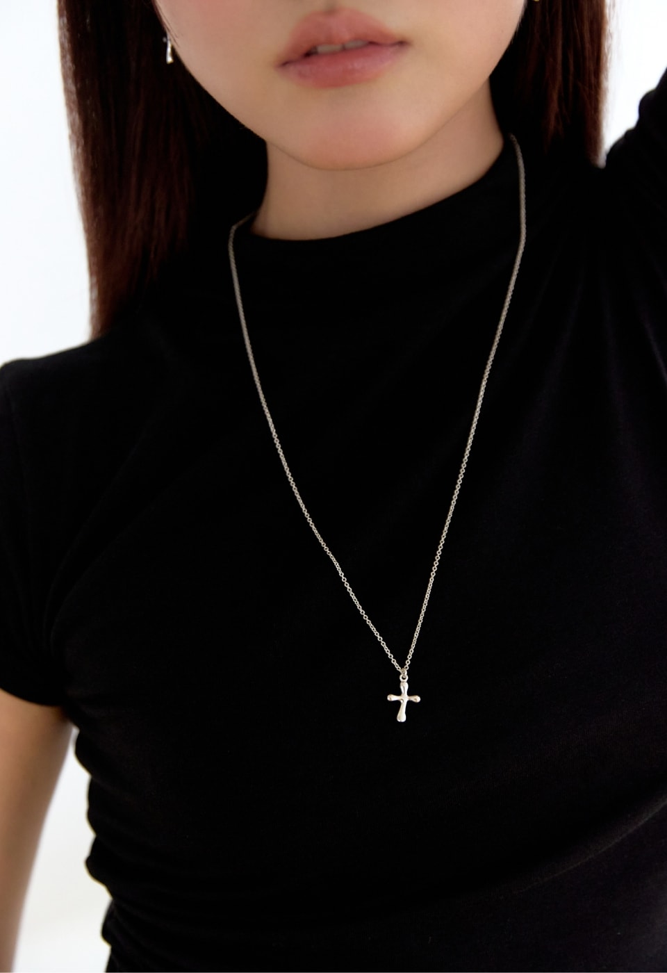 Cross melting necklace
