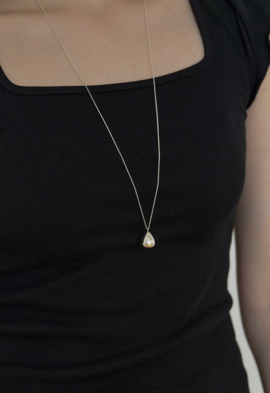 Water drop long necklace