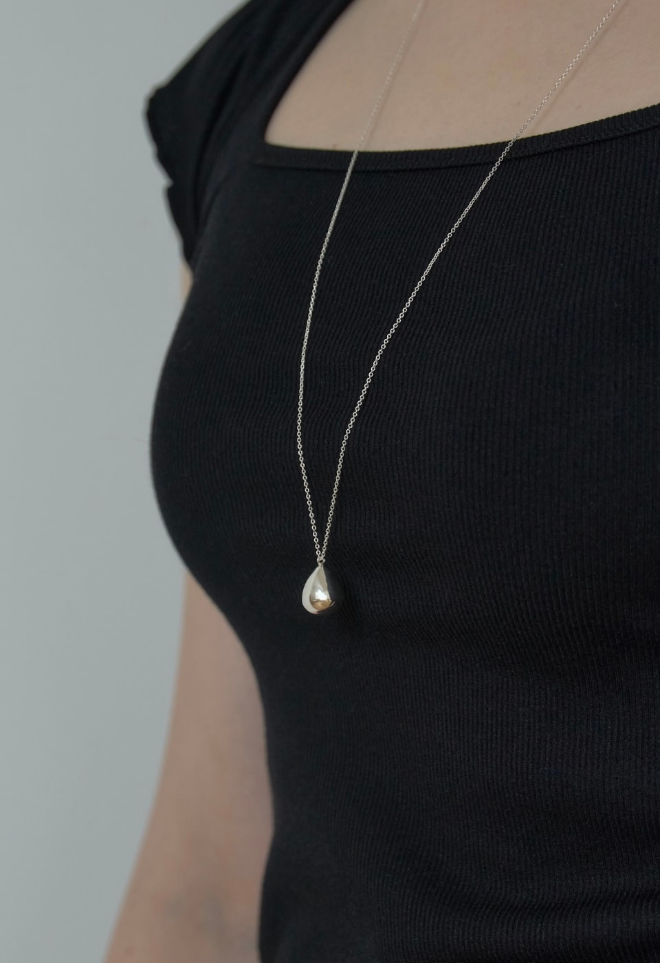 Water drop long necklace