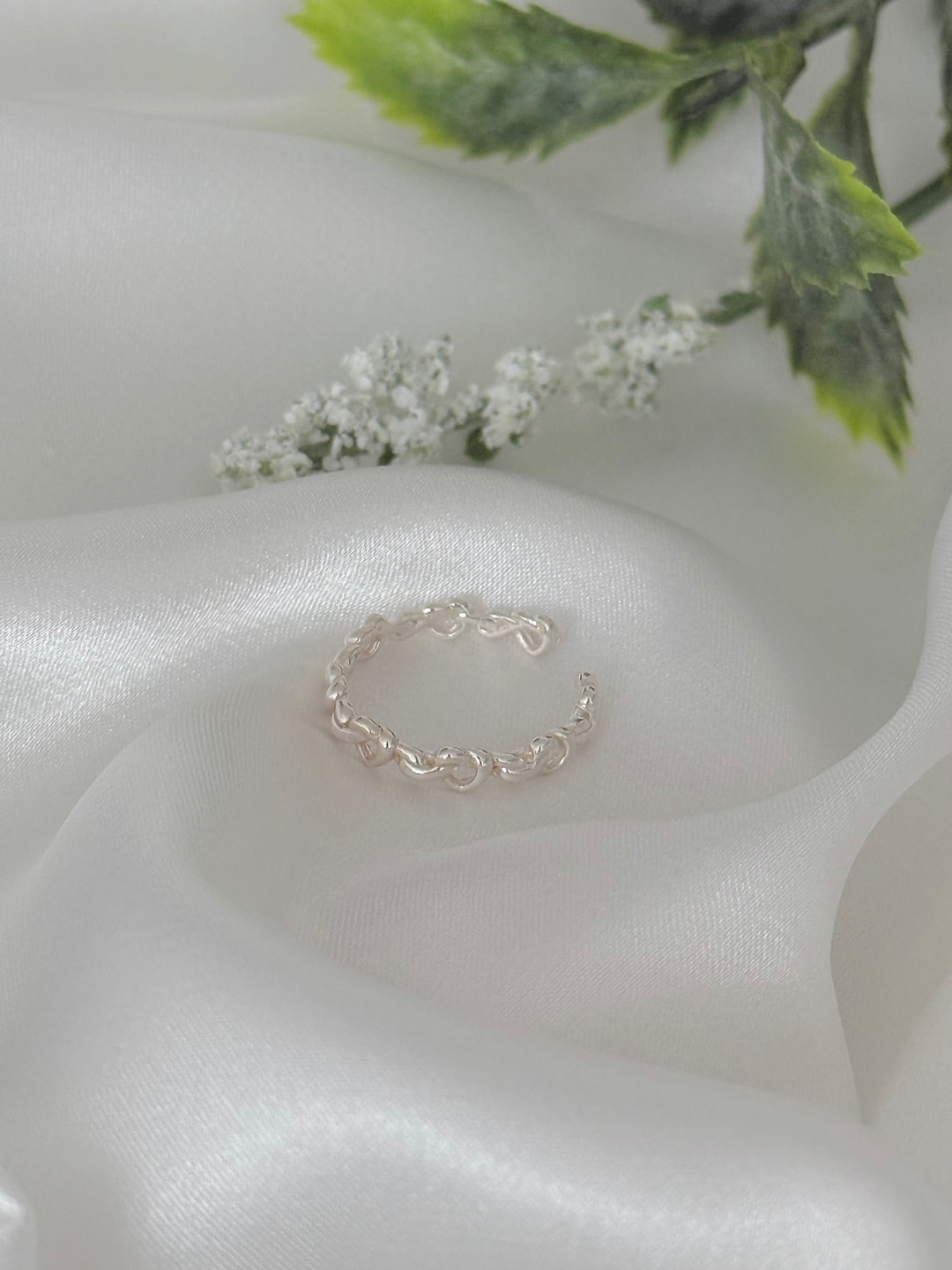 Twist Loop Open Ring