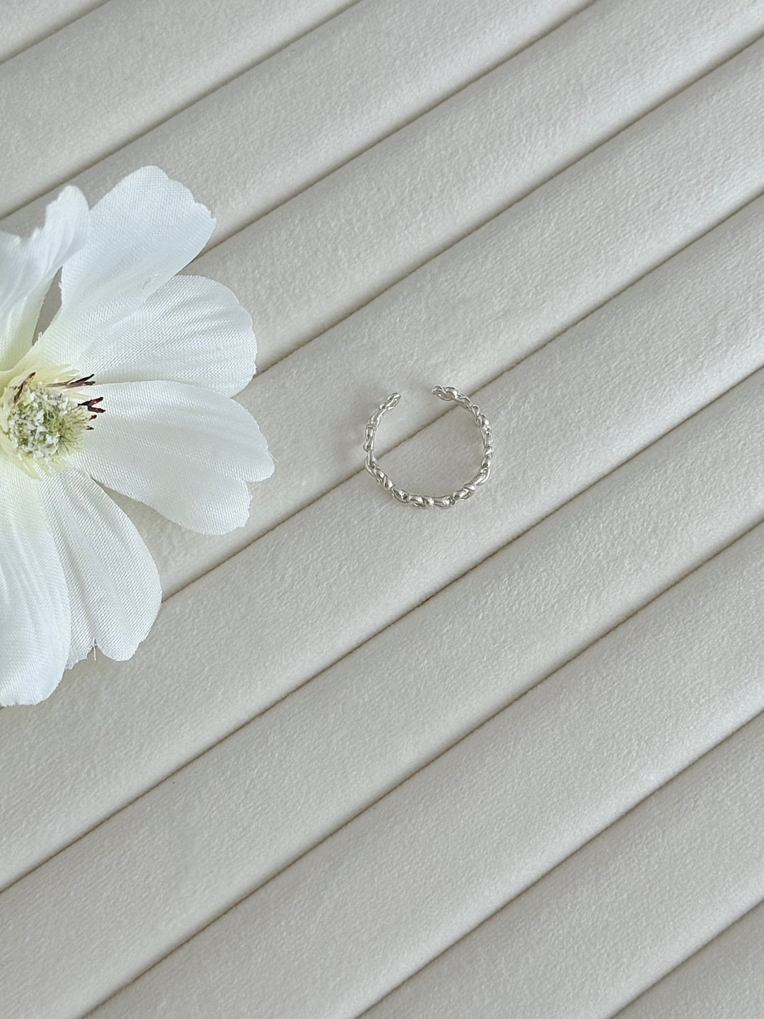 Twist Loop Open Ring