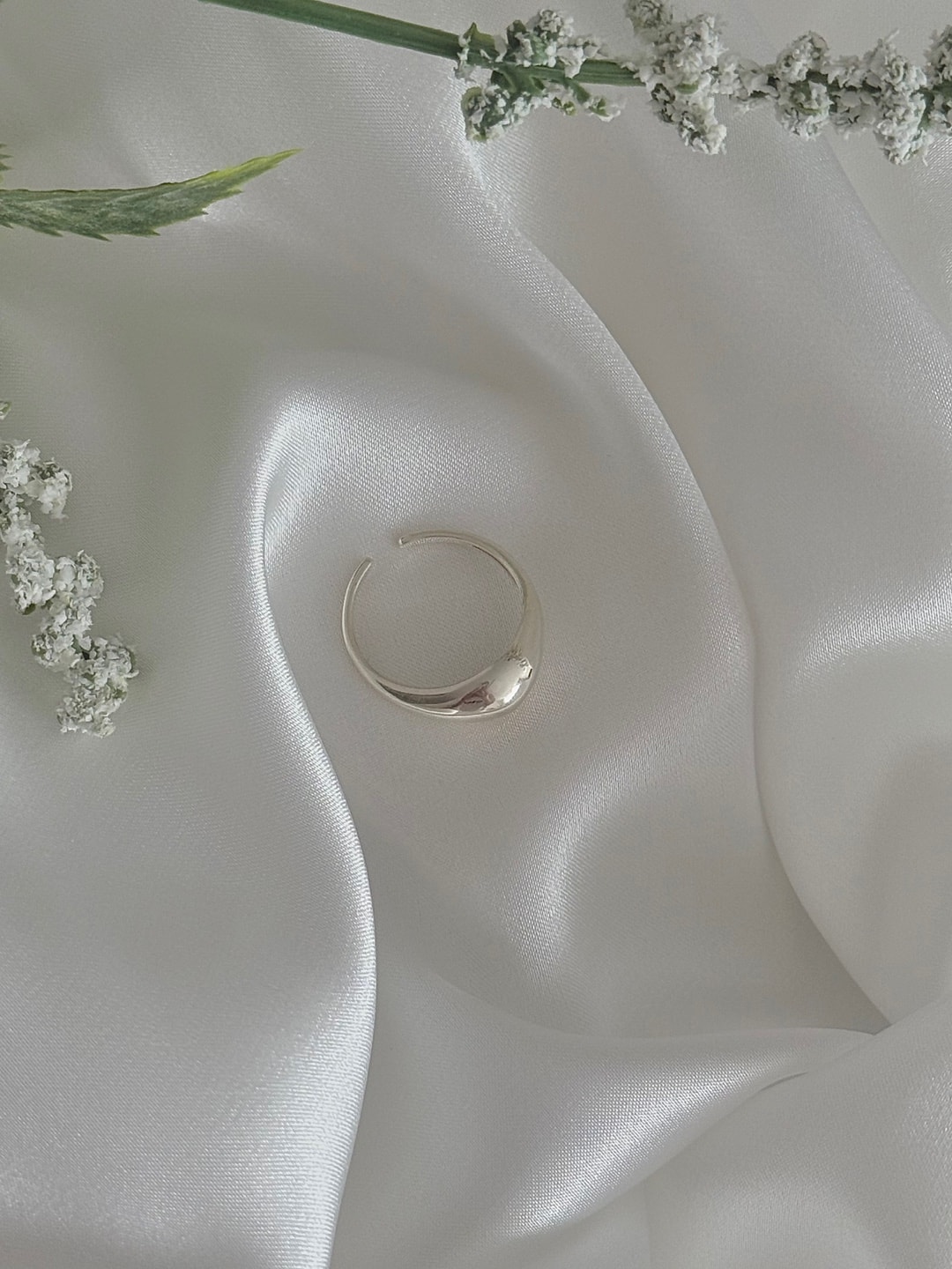 Round Glow Open Ring