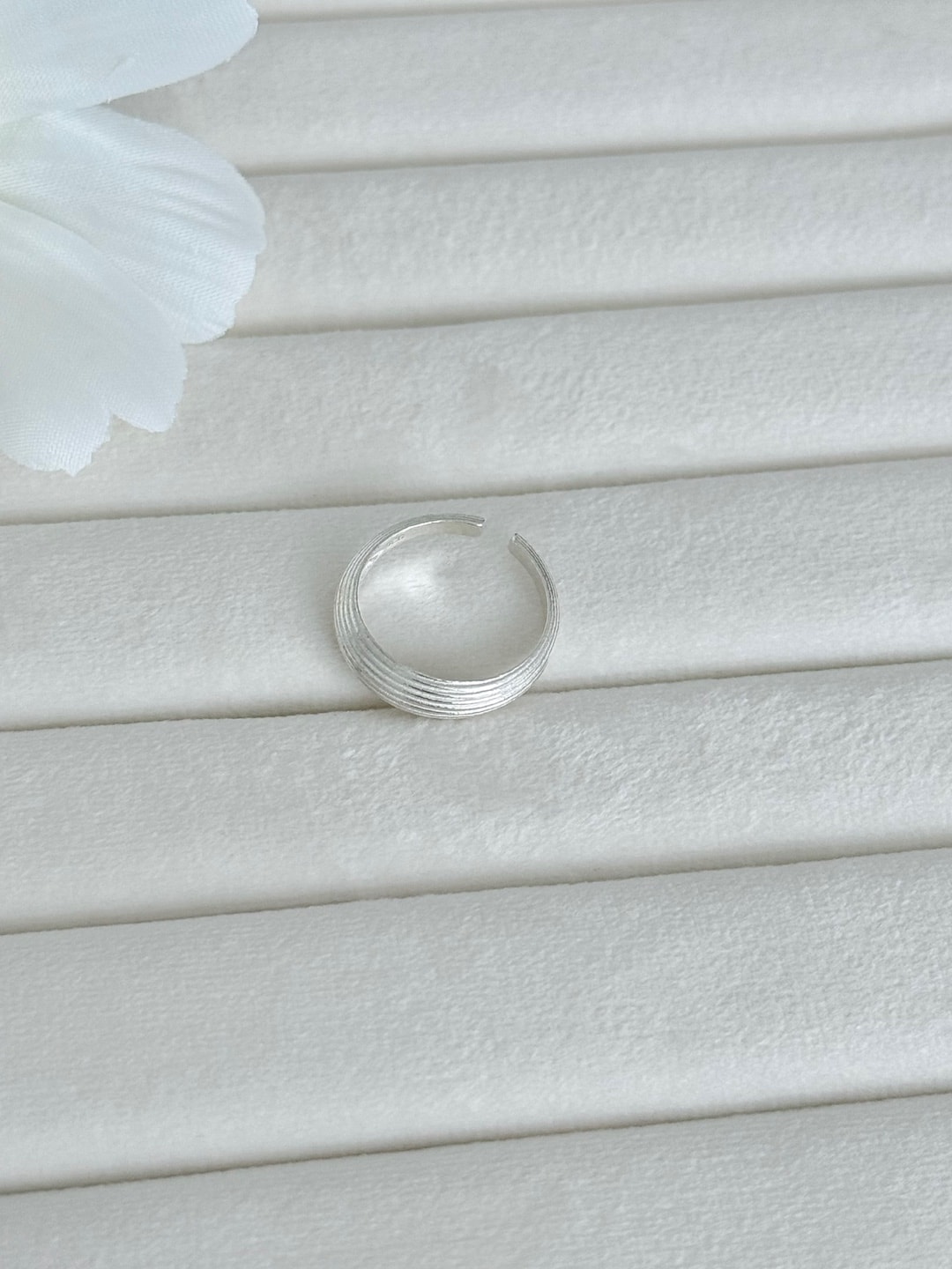 Comb Texture Open Ring