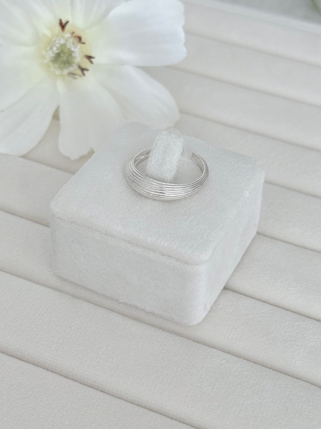 Comb Texture Open Ring