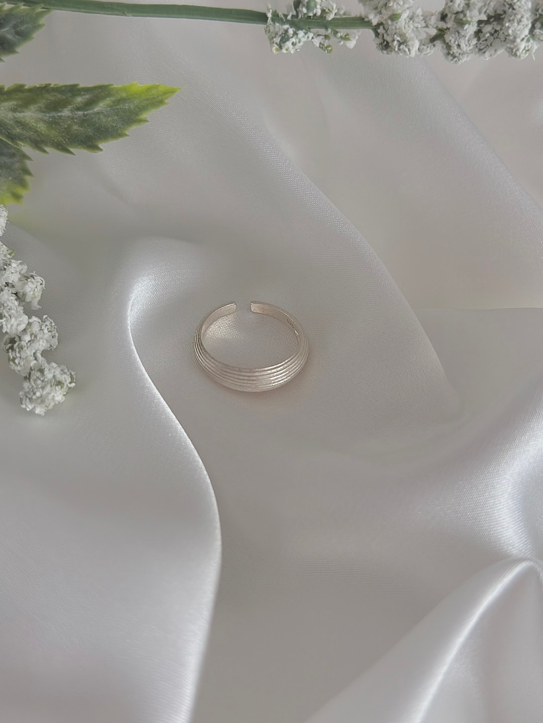 Comb Texture Open Ring
