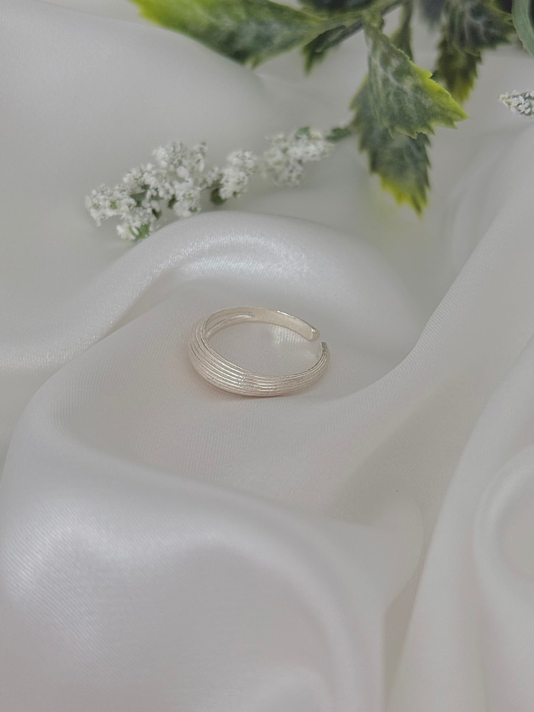 Comb Texture Open Ring