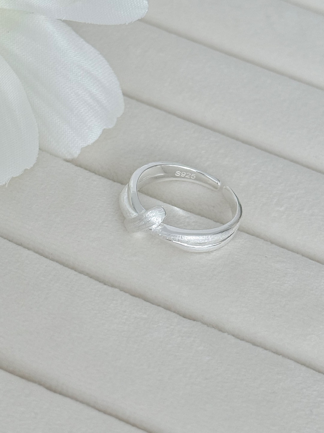 Suji Cordu Open Ring