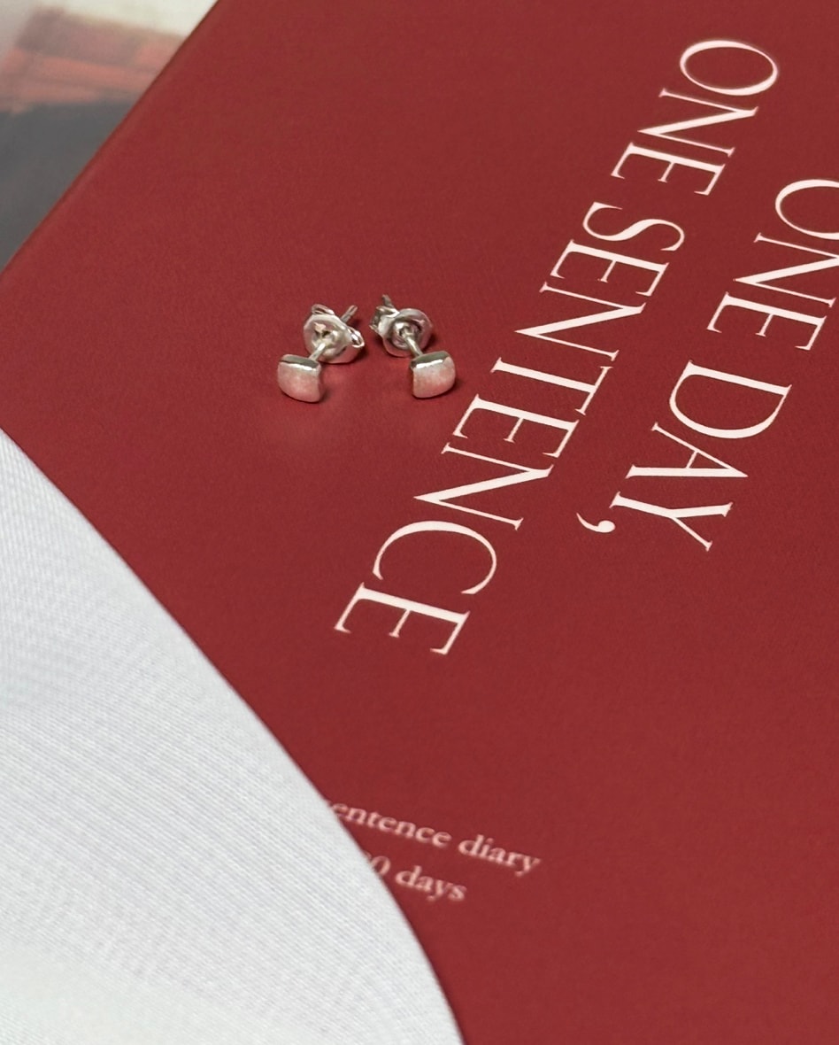 Suji Mini Cube Earring