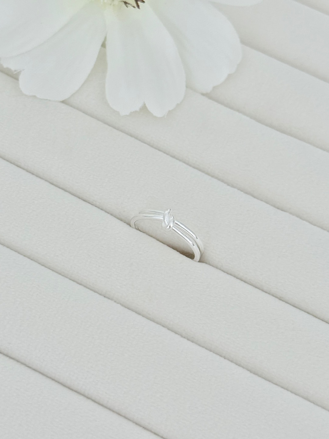 Two Knot Open Ring