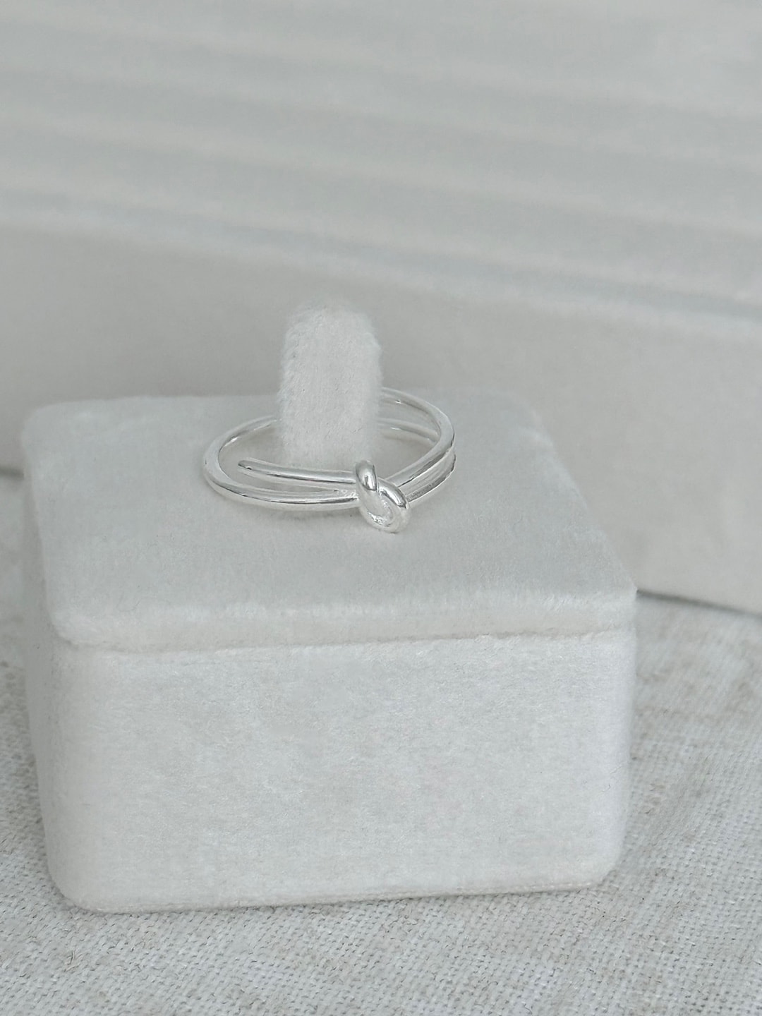 Two Knot Open Ring
