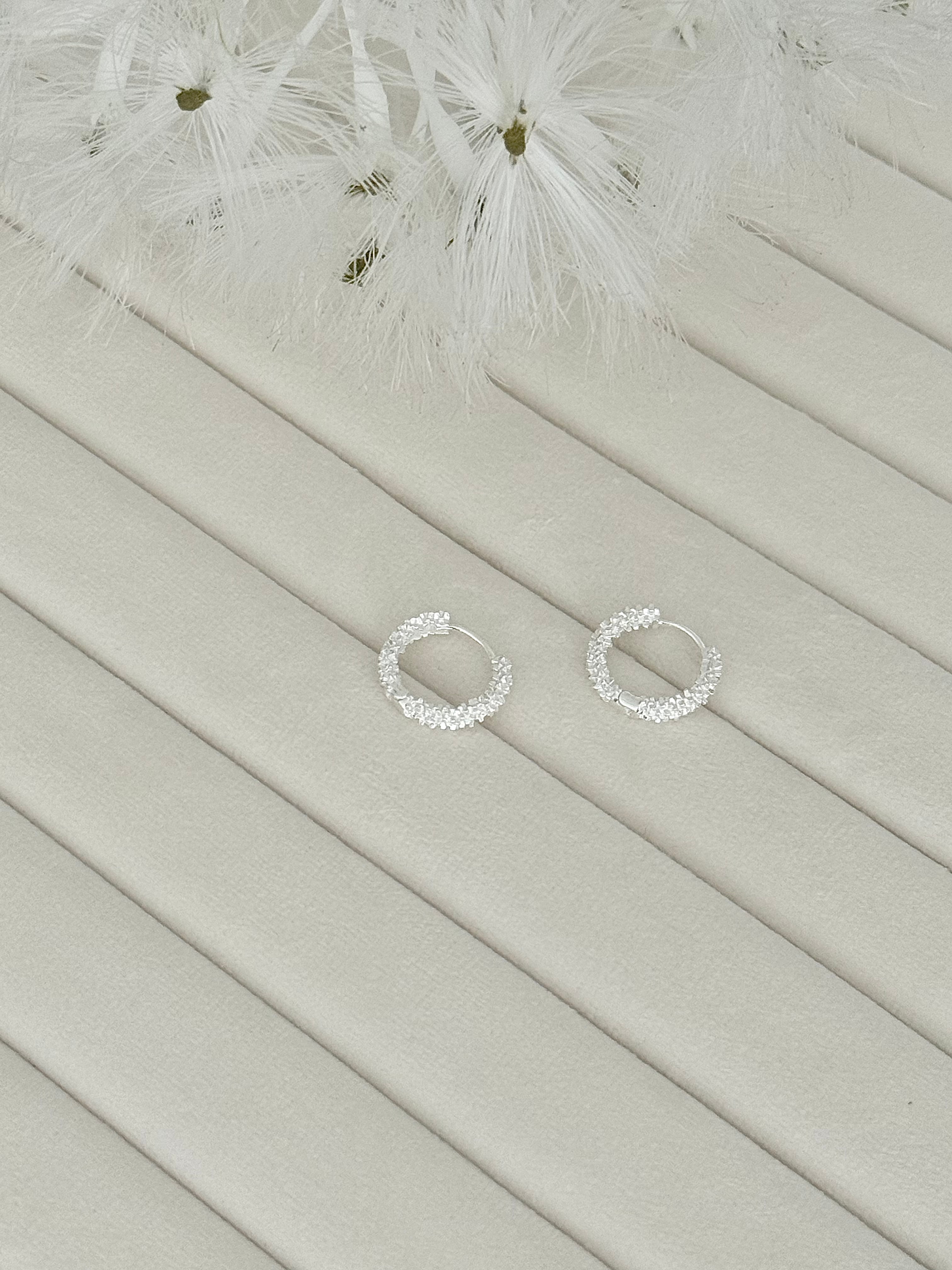Spangle Shine One Touch Ring