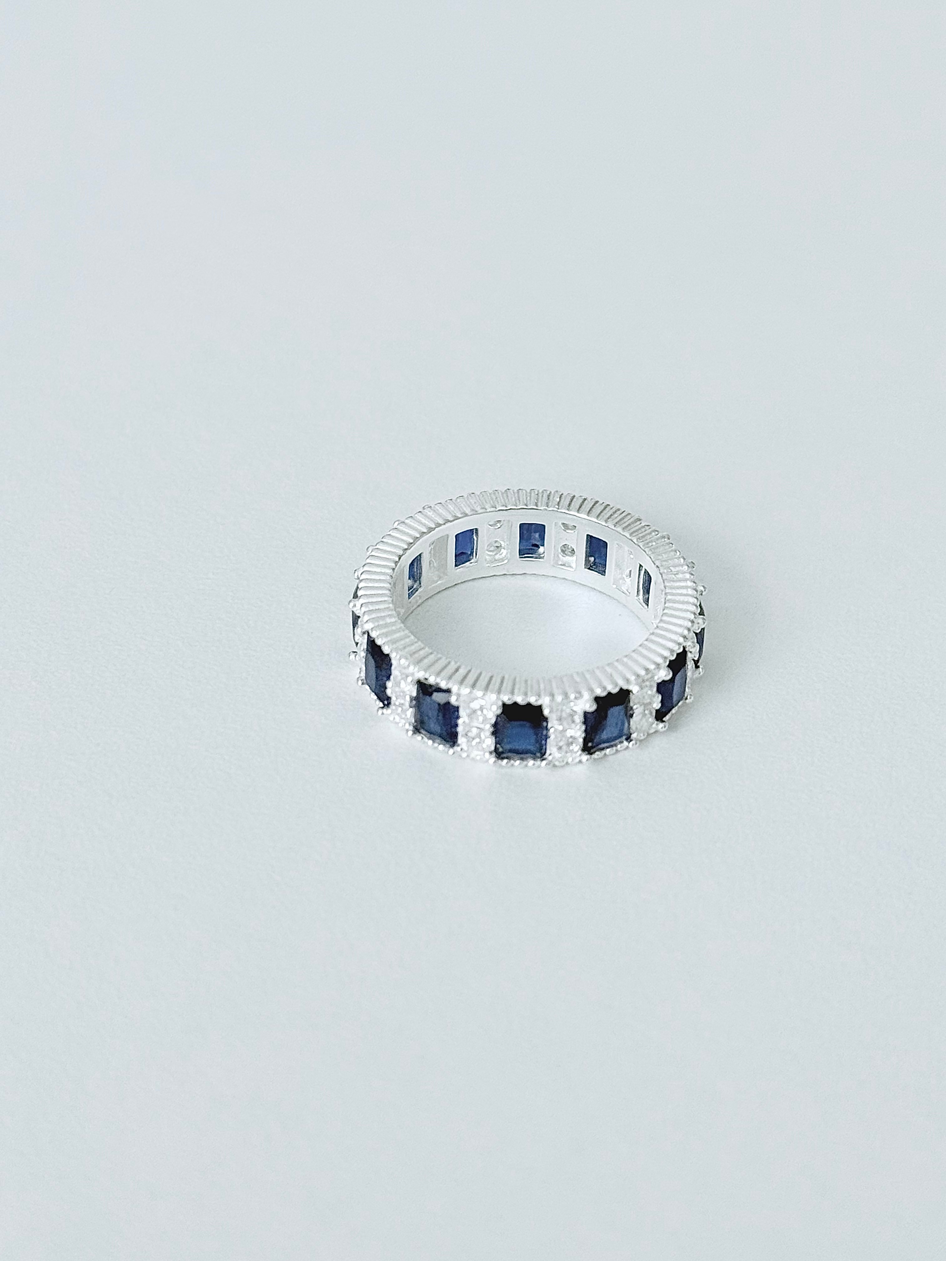 Blue Tilla Round Ring