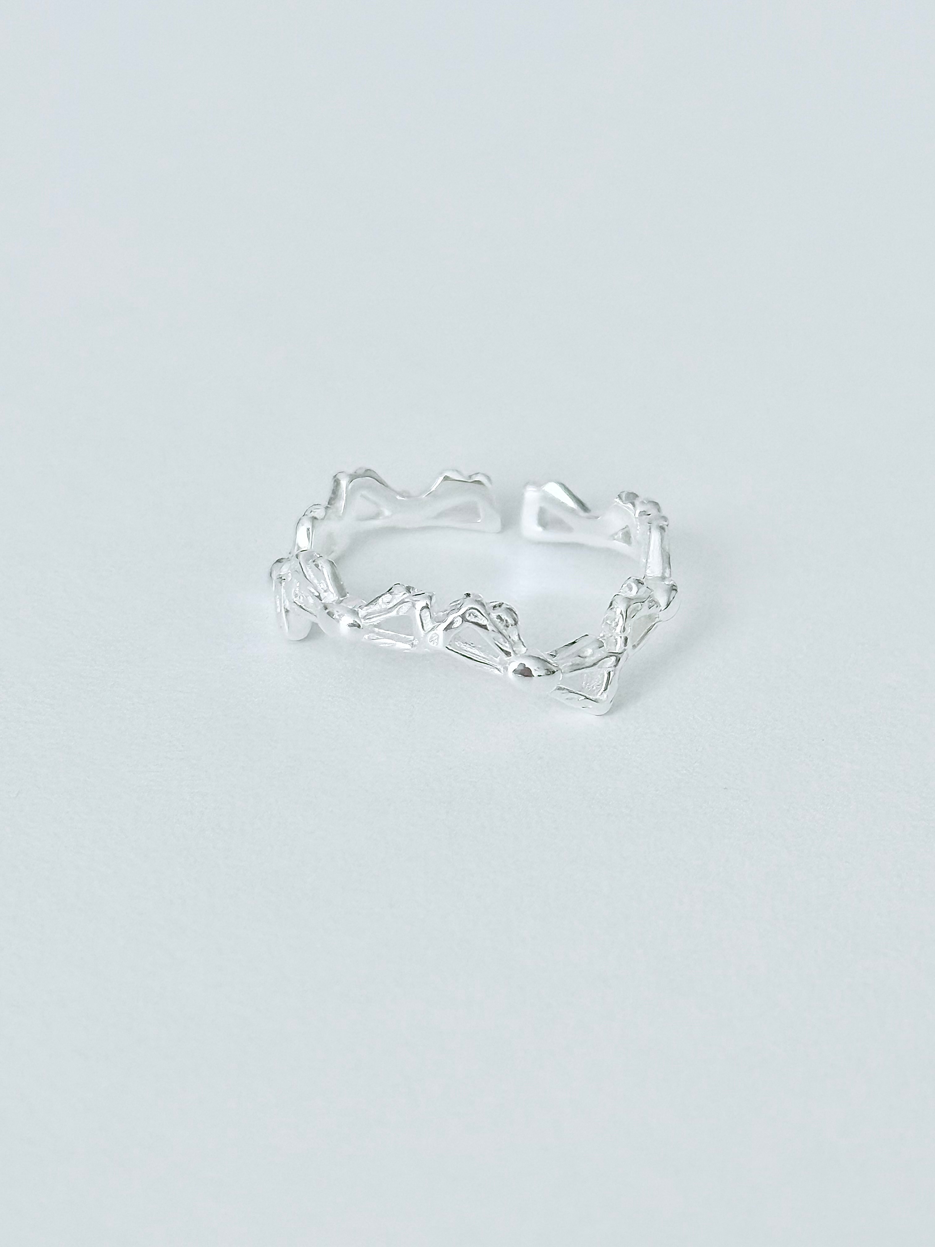 Twist Ribbon Open Ring